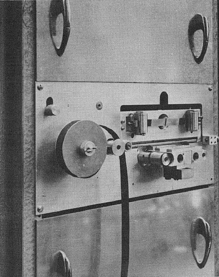 Tape reader